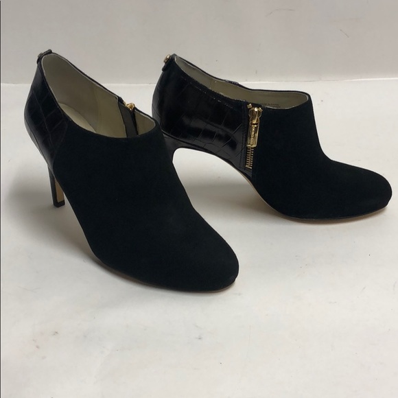 Michael Kors Sammy Ankle Boot Black Suede Booties - Picture 3 of 8